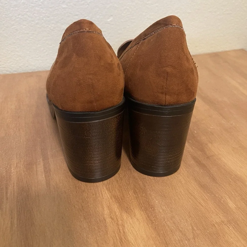 NEW Mia Lilliana Chunky Block Heel Loafers Platform Suede Tassels Brown Sz  9